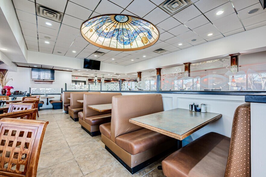 More Photos Of 3126 Woodbridge Ave, Edison Restaurant For Lease