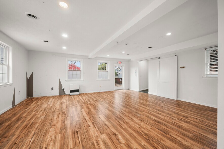 More Photos Of 2425 Lafayette Rd, Portsmouth Office Residential For Sale