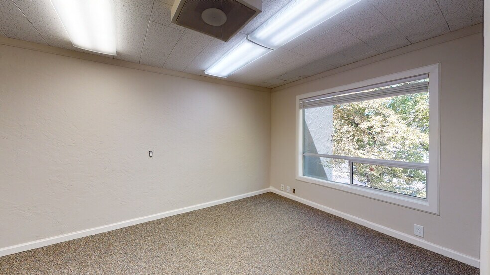 More Photos Of 1300 West St, Redding Office For Lease