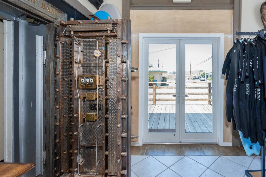 More Photos Of 14435 CA-Hwy 1 Hwy, Petaluma Freestanding For Sale