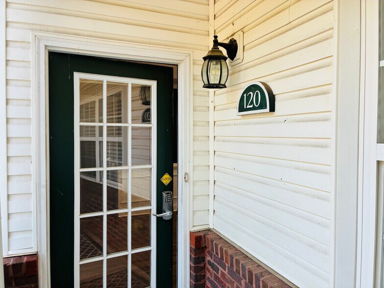 More Photos Of 965 Piedmont Rd NE, Marietta Office For Lease