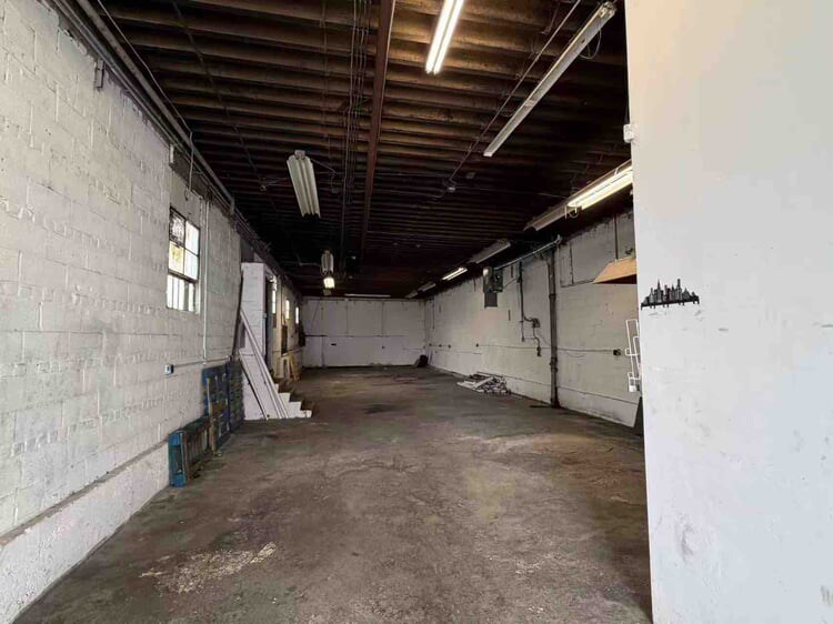 More Photos Of 5630 60th St, Maspeth Warehouse For Lease