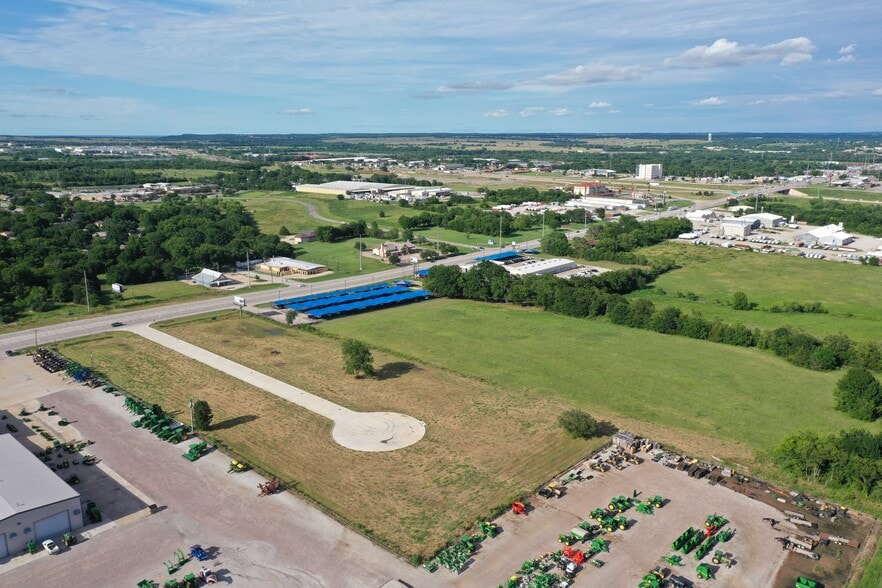 More Photos Of 1704 W Highway 82, Gainesville Land For Sale