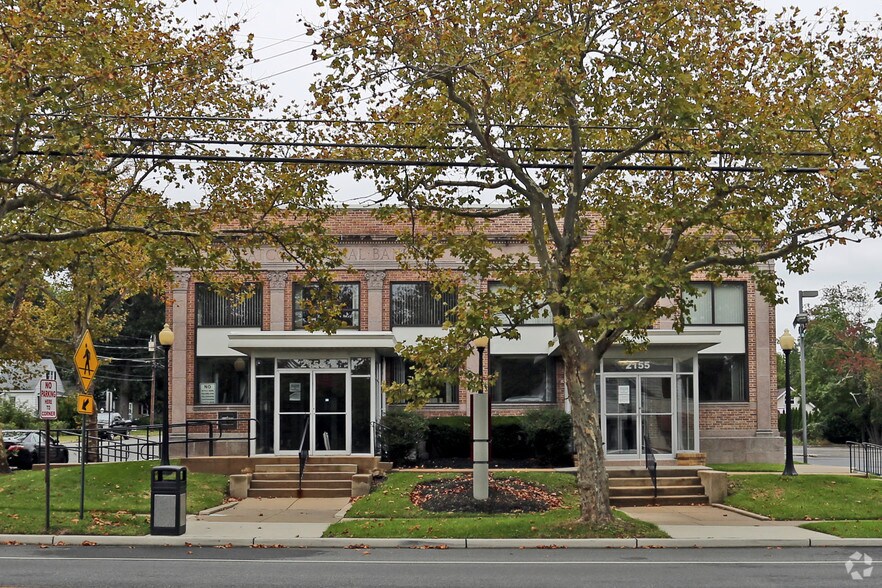 More Photos Of 2155 Atco Ave, Atco Bank For Lease