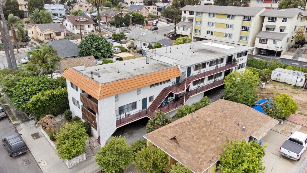 More Photos Of 3813 Baldwin St, Los Angeles Apartments For Sale