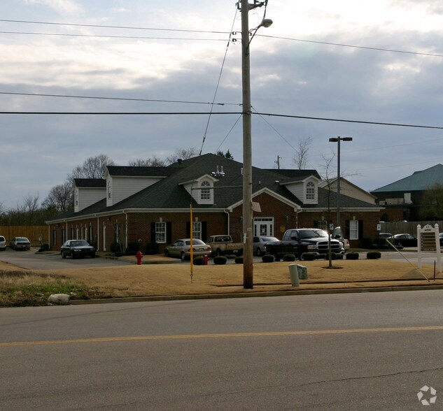 More Photos Of 8245 Cordova Rd, Cordova Medical For Lease