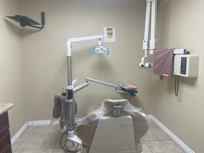 More Photos Of 11036-11046 Washington Blvd, Whittier Loft Creative Space For Lease