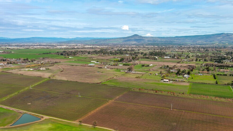 More Photos Of 4125 W MAIN St, Medford Land For Sale