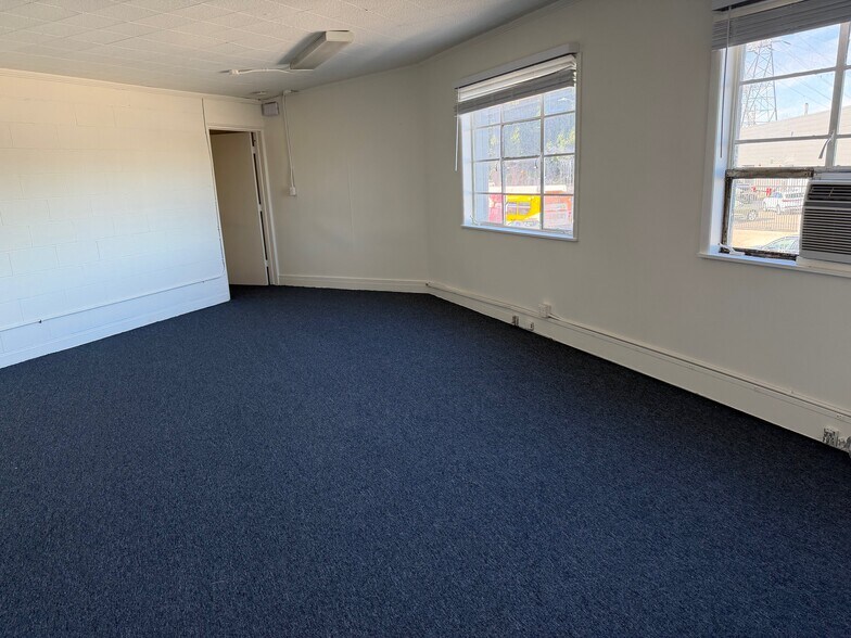 More Photos Of 5656 W Washington Blvd, Los Angeles Light Manufacturing For Lease