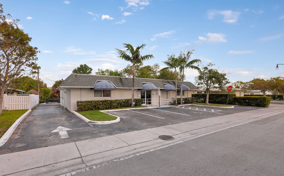 More Photos Of 930 S State Road 7, Plantation Office Residential For Sale