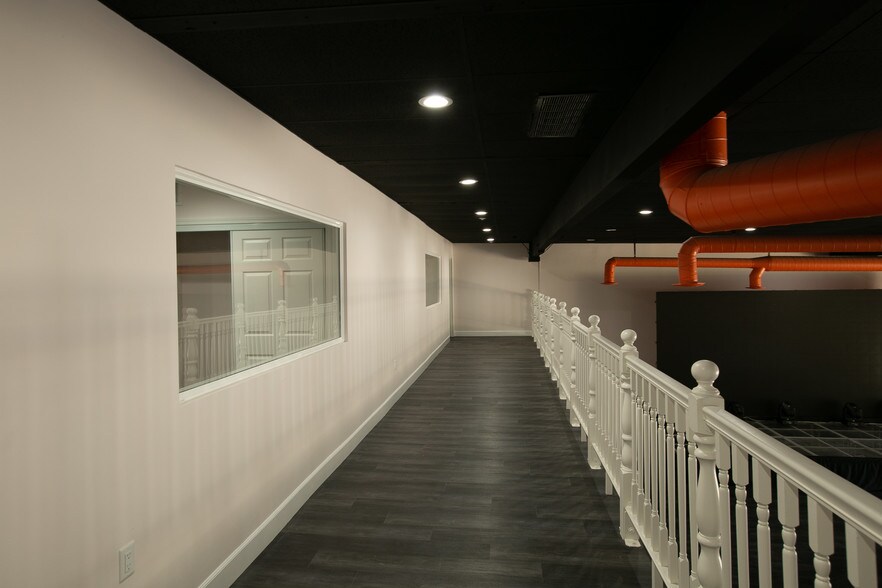More Photos Of 1921 Carnegie Ave, Santa Ana Industrial For Sale