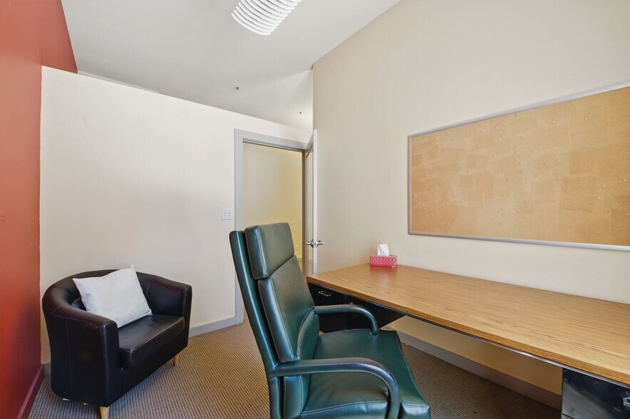 More Photos Of 1717-1719 Powell St, San Francisco Office For Sale