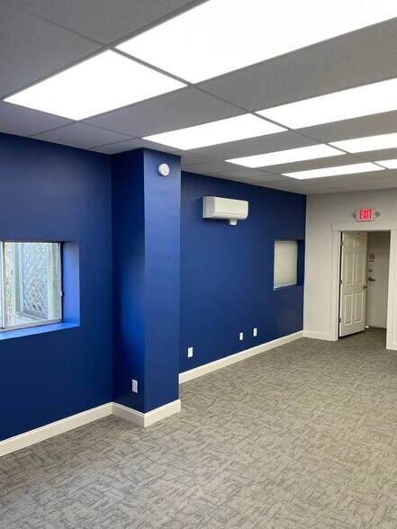 More Photos Of 6146 N Croatan Hwy, Kitty Hawk Storefront Retail Office For Lease