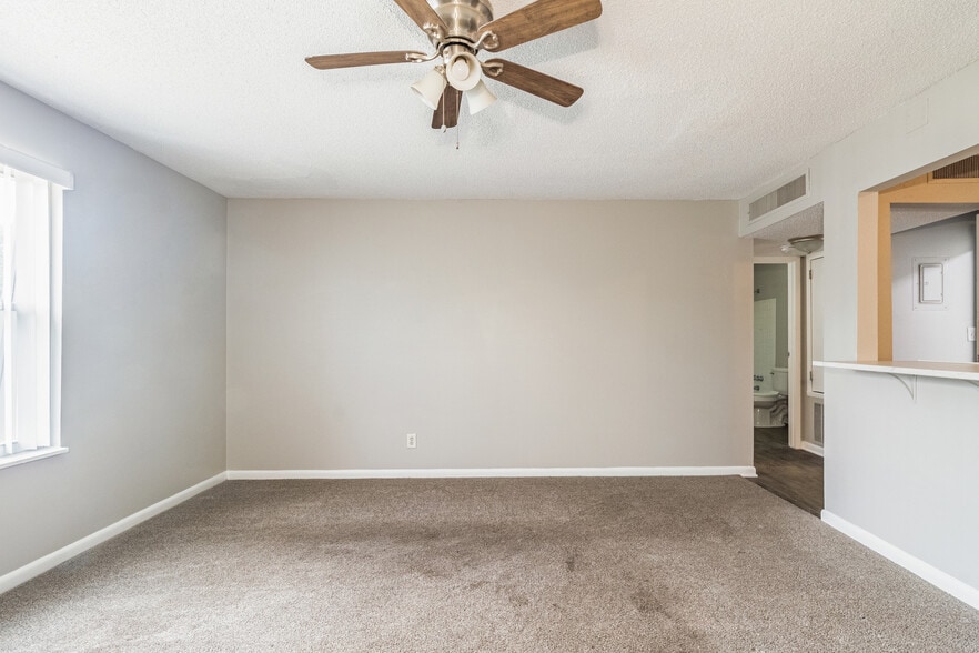 More Photos Of 117 Cedarwood Dr, Lebanon Apartments For Sale