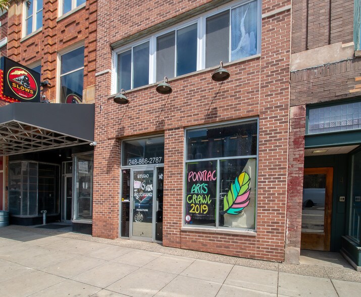 More Photos Of 6 N Saginaw St, Pontiac Storefront Retail Residential For Sale