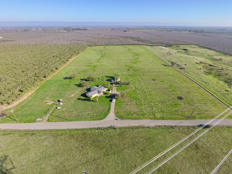 Primary Photo Of 124 Wyer Rd, Arbuckle Land For Sale