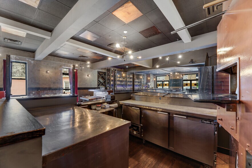 More Photos Of 285 Glenwood Ave, Bloomfield Restaurant For Sale