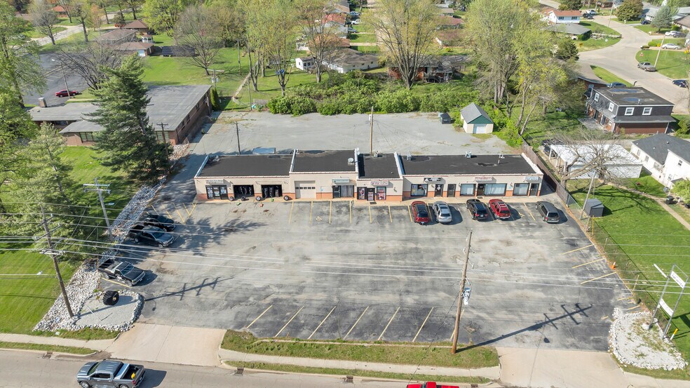 More Photos Of 10227 Lincoln Trl, Fairview Heights General Retail For Sale