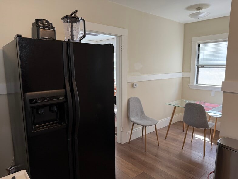 More Photos Of 711 Highland Ave, San Mateo Apartments For Sale