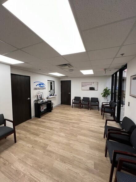 More Photos Of 33300 5 Mile Rd, Livonia Medical For Lease