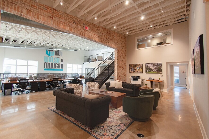 More Photos Of 1645 Greens Prairie Rd W, College Station Office For Sale