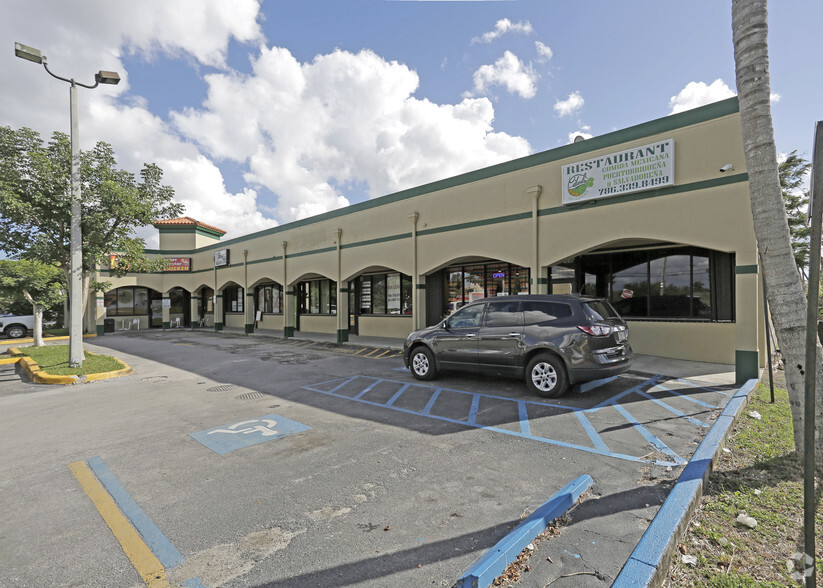 Primary Photo Of 941 W Palm Dr, Homestead General Retail For Lease