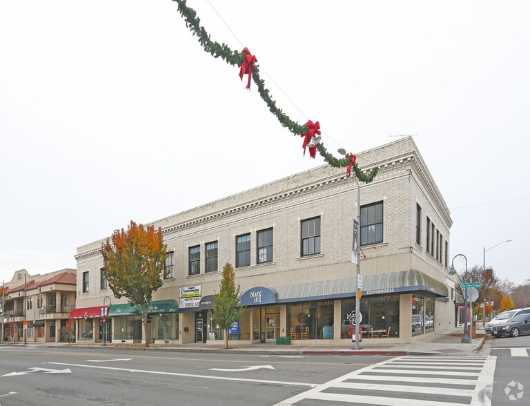 More Photos Of 610-628 San Benito St, Hollister General Retail For Lease