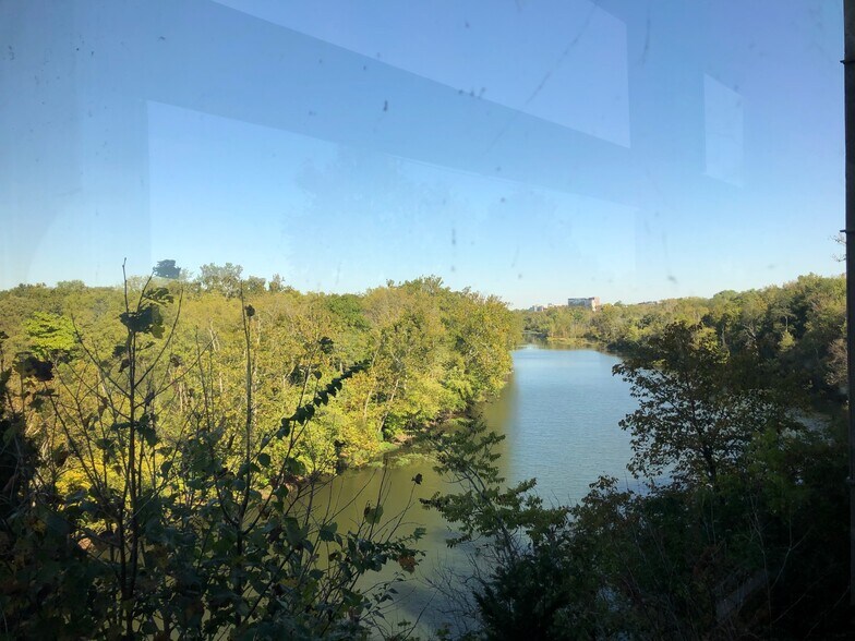 More Photos Of 6099 Riverside Dr, Dublin Office For Lease