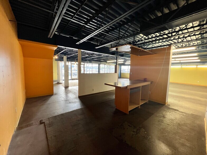 More Photos Of 120 Sand Island Access Rd, Honolulu Warehouse For Lease