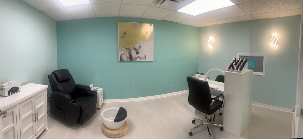 More Photos Of 1-3 S Orlando Ave, Cocoa Beach Office For Lease