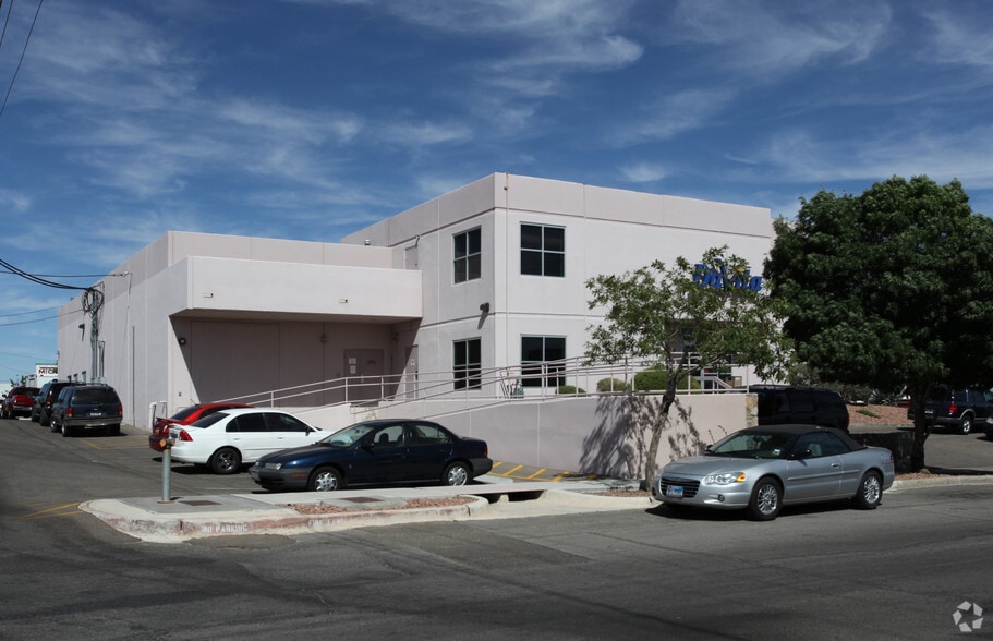 Primary Photo Of 600 Newman St, El Paso Medical For Sale