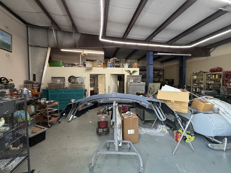 More Photos Of 5508 Benchmark Ln, Sanford Warehouse For Sale