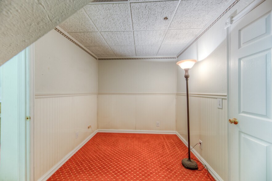 More Photos Of 1109 E Memphis St, Broken Arrow Religious Facility For Lease