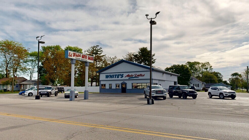 Primary Photo Of 1105 N McKinley Ave, Rensselaer Auto Dealership For Sale