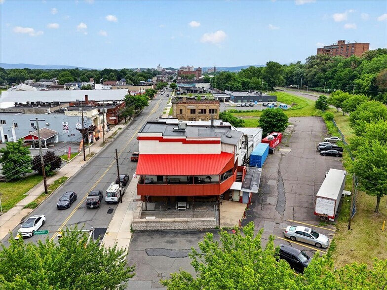 More Photos Of 650-654 S Main St, Wilkes-Barre Bar For Sale