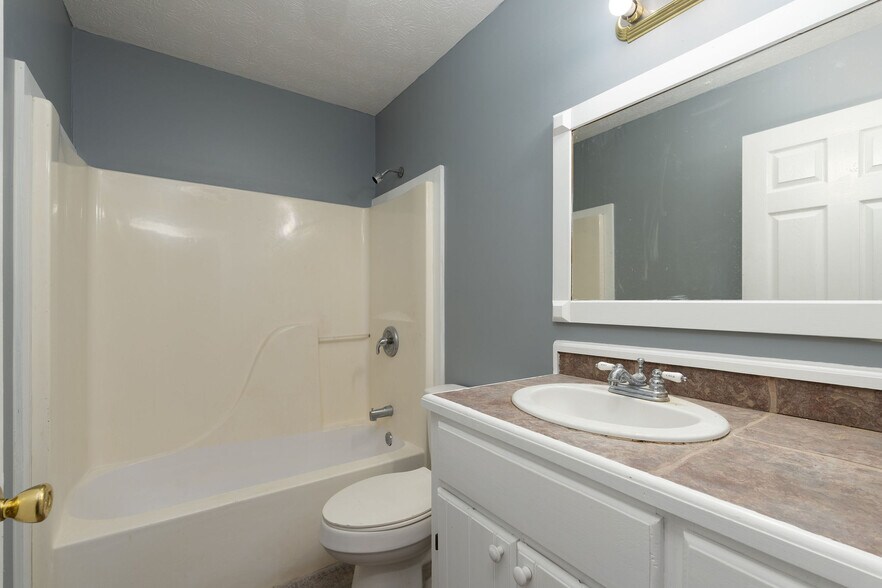 More Photos Of 6672 Roan Creek Rd, Butler Apartments For Sale