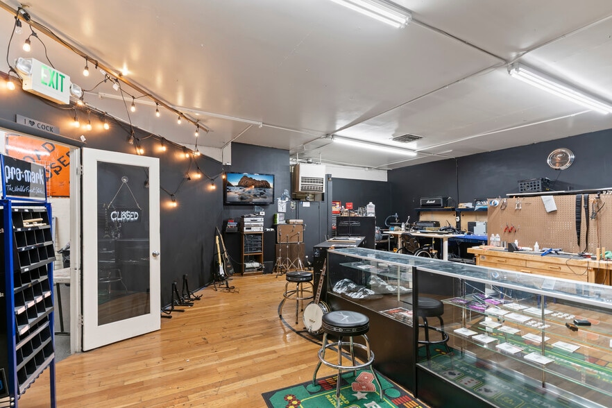 More Photos Of 3701 Washington Blvd, Ogden Freestanding For Sale