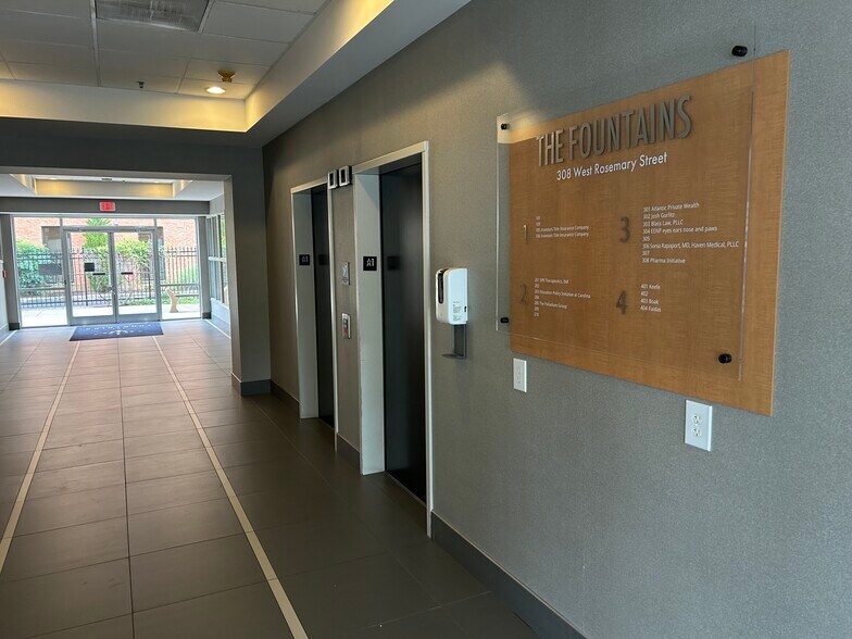 More Photos Of 308 W Rosemary St, Chapel Hill Office For Sale