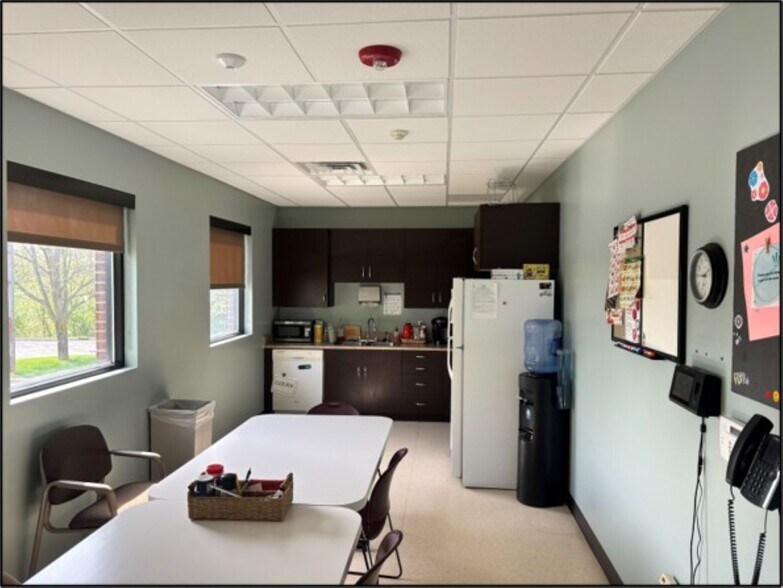 More Photos Of 105-107 Winston Dr, Marshall Medical For Sale