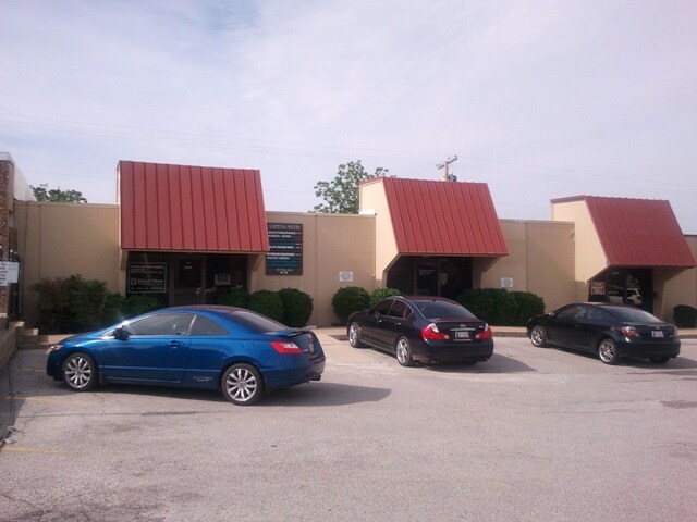 More Photos Of 1509-1511 W Gore Blvd, Lawton Office For Lease