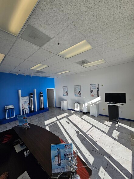 More Photos Of 1060 E Pacheco Blvd, Los Banos Freestanding For Lease