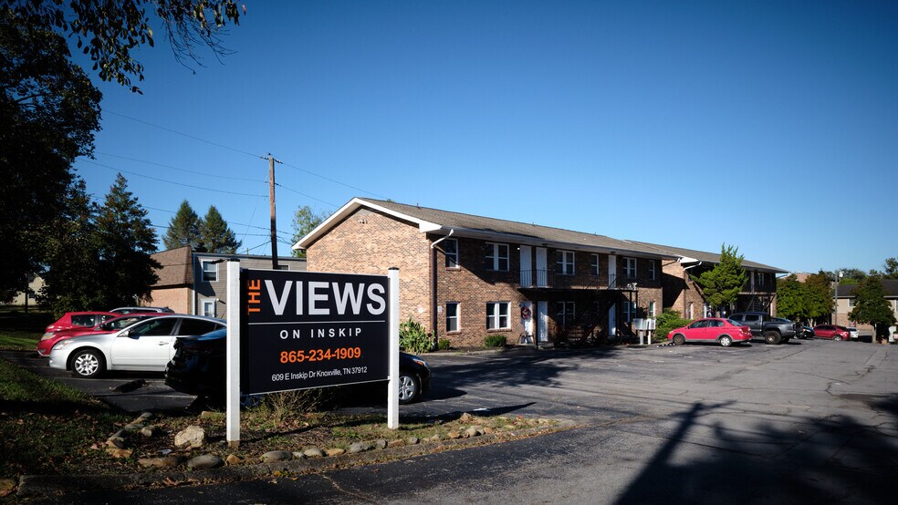 Primary Photo Of 609 E Inskip Dr, Knoxville Apartments For Sale