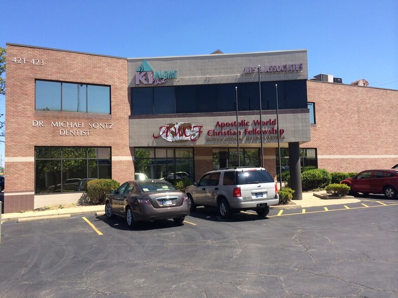 More Photos Of 417-423 N Main St, Evansville Office For Lease