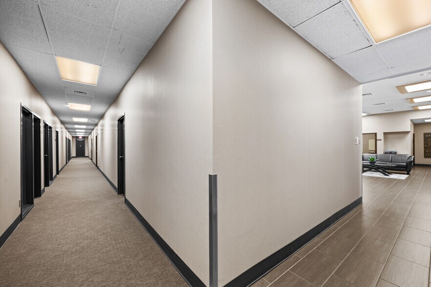 More Photos Of 8001 E R L Thornton Fwy, Dallas Office For Lease