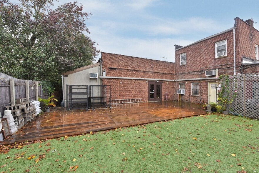 More Photos Of 50 Hillside Ave, Williston Park Storefront For Sale