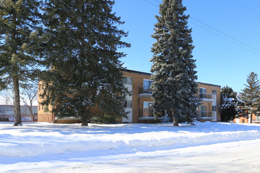 Primary Photo Of 141 Kipling Ave, Kitchener Apartments For Sale