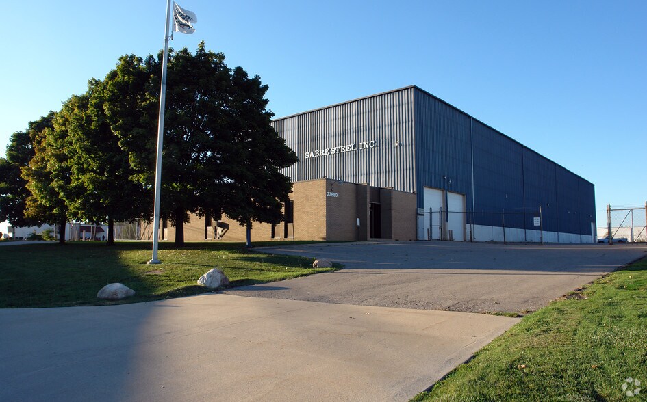 Primary Photo Of 23680 Research Dr, Farmington Hills Warehouse For Lease