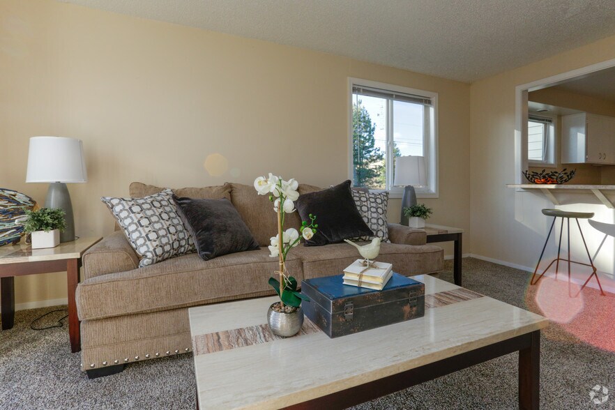 More Photos Of 1118 Oakland St, Cheney Apartments For Sale