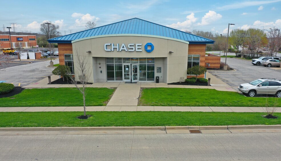 More Photos Of 13211 S La Grange Rd, Orland Park Bank For Sale