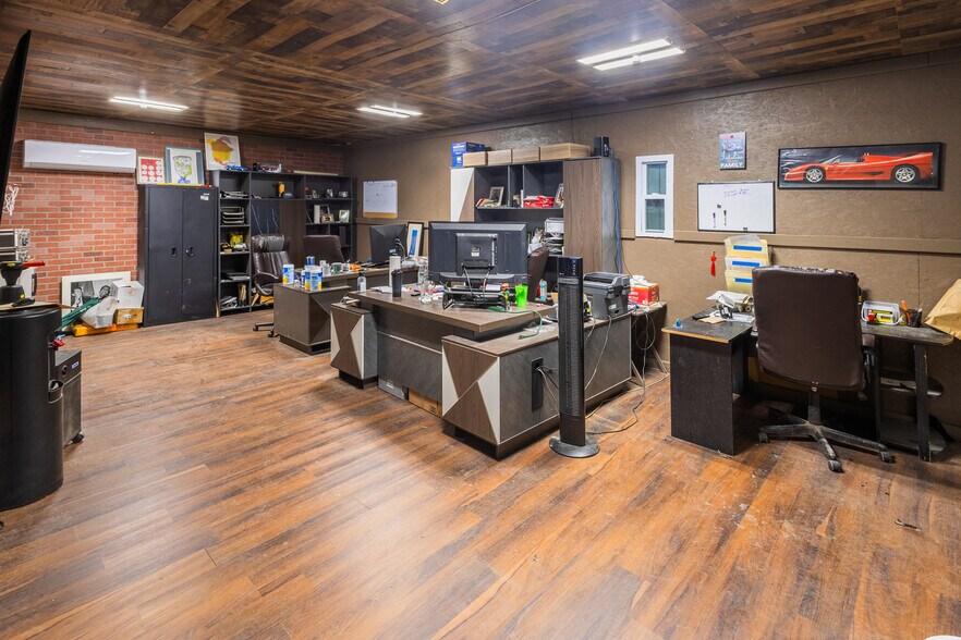 More Photos Of , Avon Unknown For Sale